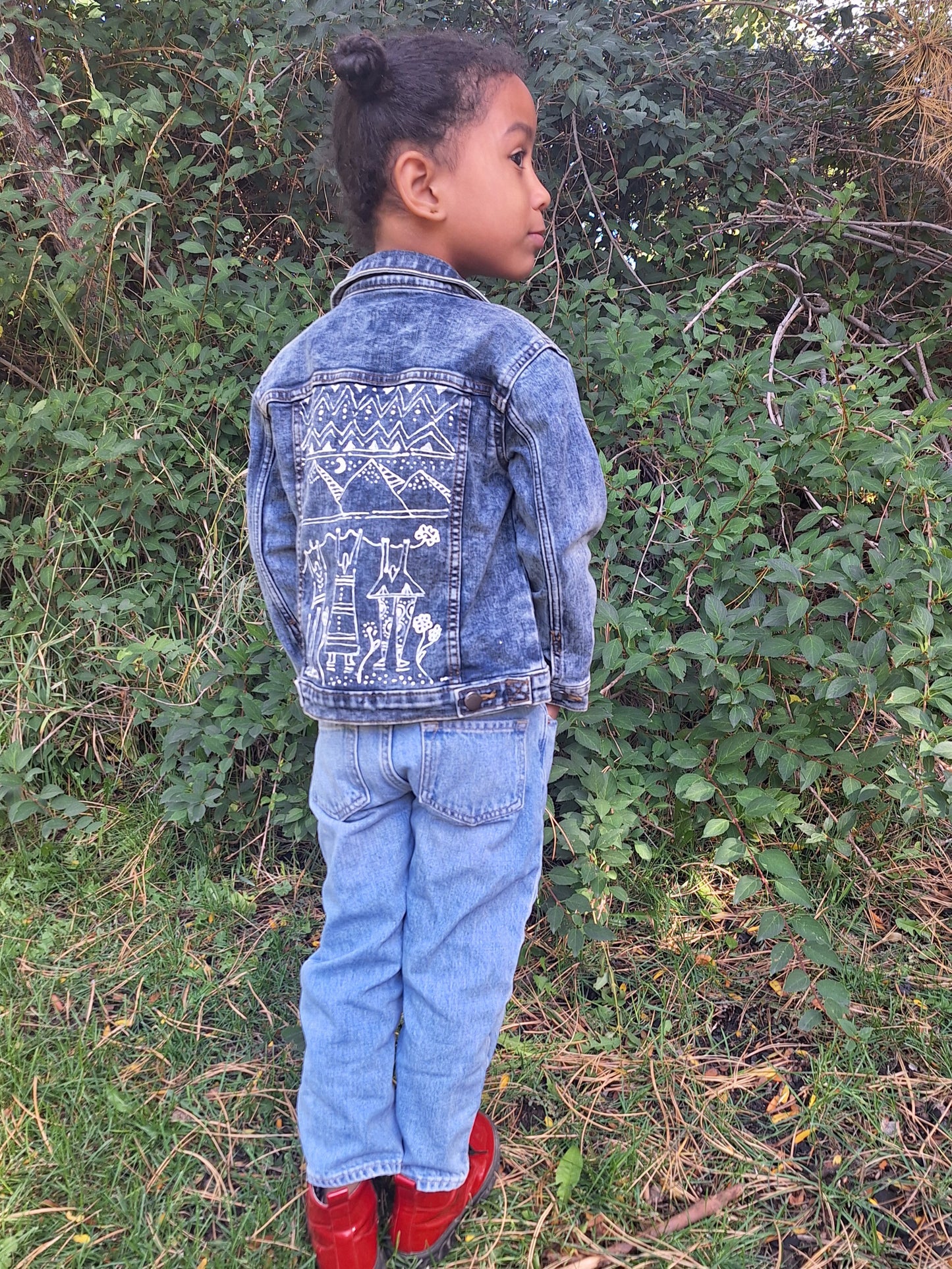 Dzidzor le Ndi Me. (Ewe: Joy in the Morning) Children's Jacket 4T