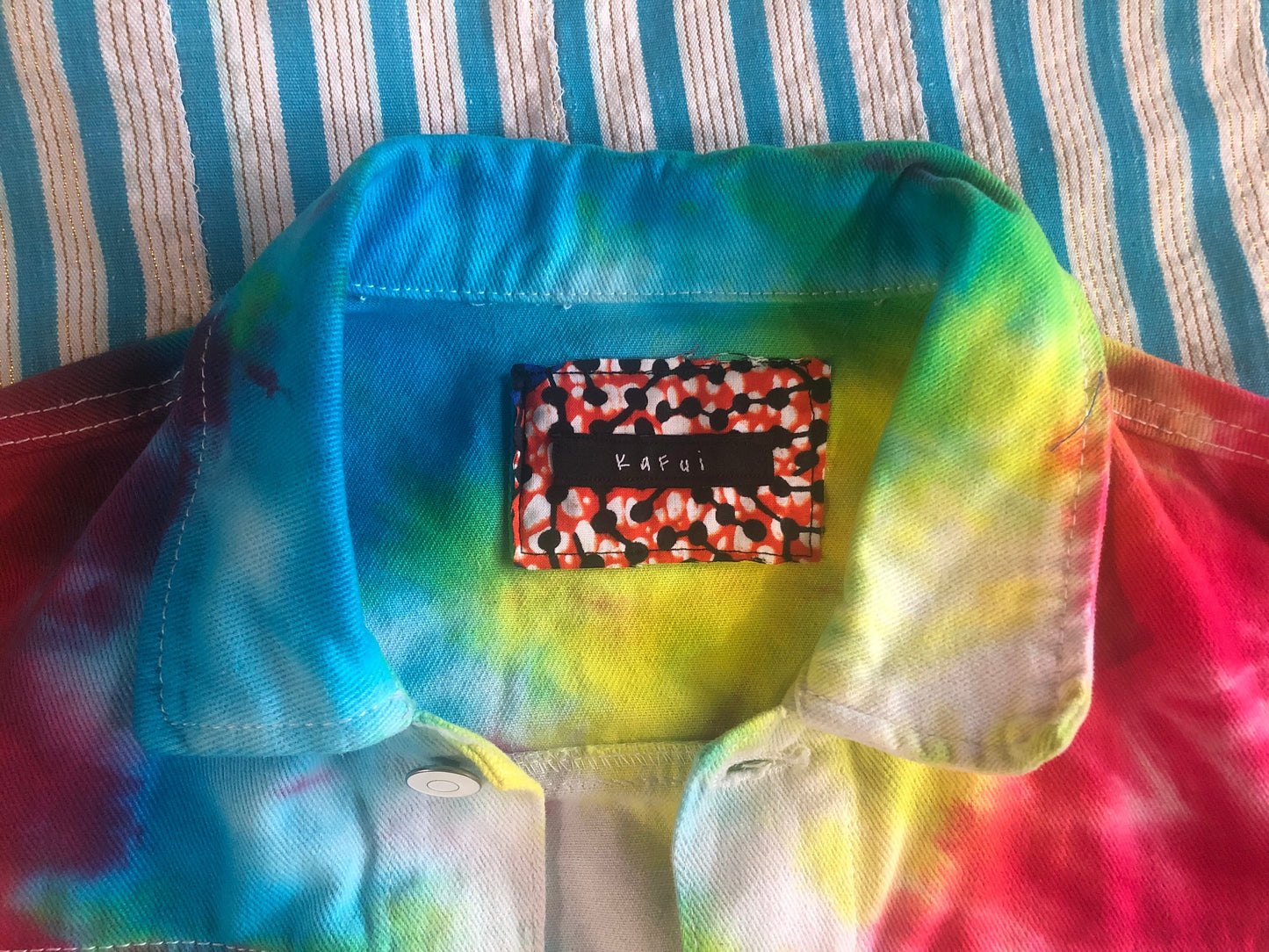 Unisex S Tie Dye Jacket.  Playing music without pause, damages the instruments.